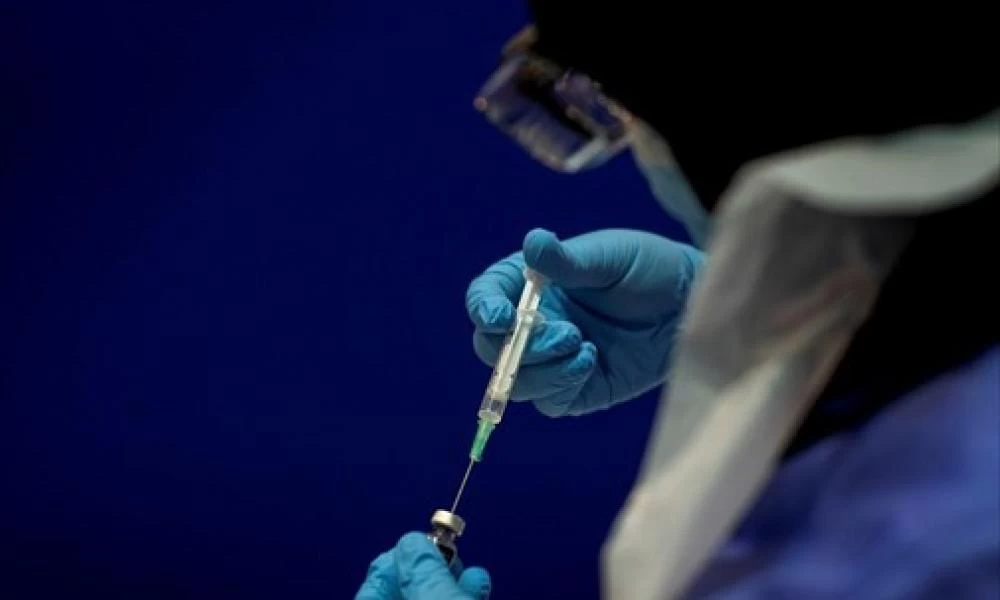 Άδεια χρήσης έκτακτης ανάγκης στο εγχώριο εμβόλιο Barekat στο Ιράν